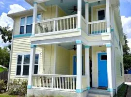 The Royal Cypress Suite Near UF Shands Downtown