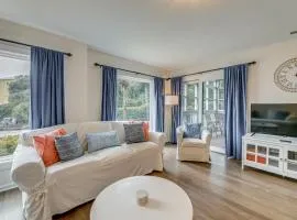 Steps to Beach! Emerald Isle Condo with Ocean View