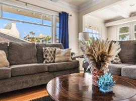 5 min walk to Alamitos Beach & LB Marina, hotel i Long Beach