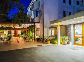 Hotel Il Querceto, hotel v destinácii Dorgali