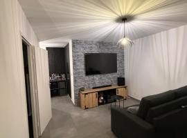 Grand Studio Neuf โรงแรมในอฌักซิโอ้