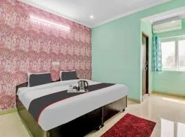 Super Collection O The Kailash Hotel