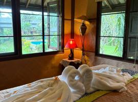 Private Lake Retreat Maerim Chiang Mai, hotel i Ban Lua Ka