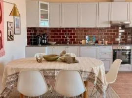 2 Bedroom Lovely Apartment In Glemmingebro