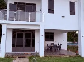 Cool Breeze Villa No 2