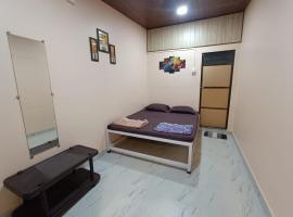 Aagman Homestay、スリヴァルダンのホテル