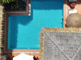 BEAUTY Oasis cozy room Pool 1 min Walk Beach
