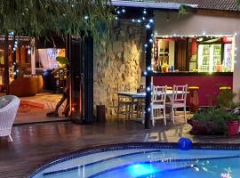 MALI Boutique Lodge & Tube 'n Axe Budget Accommodation, hotel Stormsrivierben