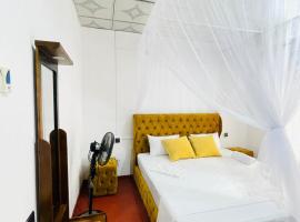 Villa Dinusara, Hotel in Horana