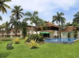Manor Backwater Resort