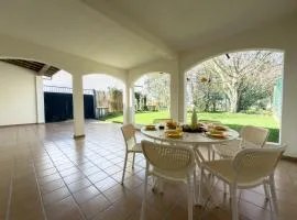 CINTHA Casa para 8 junto al Golf de Luarca