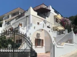 NEFELI by Evita's Resort