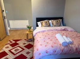 Cosy Luxury Double Rm2