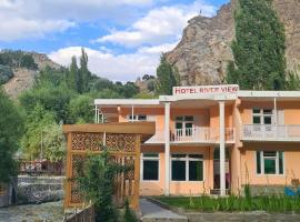 River View Hotel Shigar – hotel w mieście Shigar