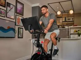 Mantra 2 Bond Street