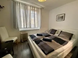 24 hour-Self Check-in Apartment Námestie Svätého Egídia