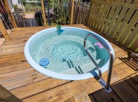 Cozy house with sea view!, hotel a Luquillo