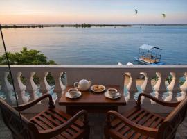 Dinuda Lagoon Hotel – hotel w mieście Kalpitiya