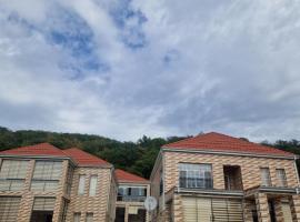 Brick Villas、Çilǝgirのホテル