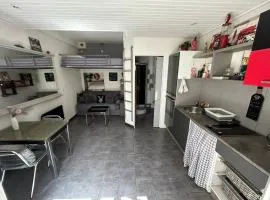 Beautiful studio with courtyard, parking and optional spa