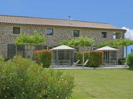 Luxury g te in a renovated farmhouse，Rieux-Minervois的飯店
