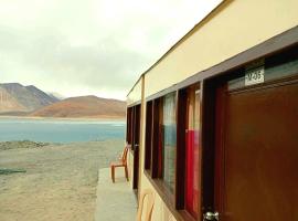 Pangong Mentsel Cottage، فندق في Lukung