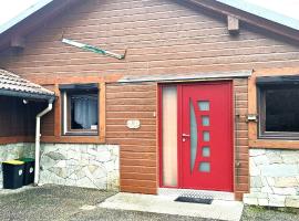 Le Chalet des Côtes, хотел в Корнимон