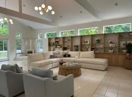 Private Compo Beach Access Home