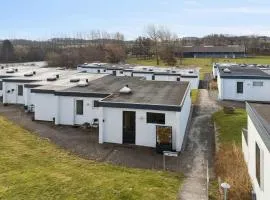 Cosy Small Holiday Apartment For 24