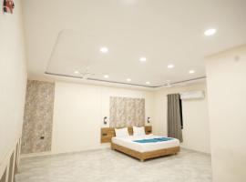 Hotel the fiesta, hotel cerca de Aeropuerto Internacional Rajiv Gandhi, Hyderabad