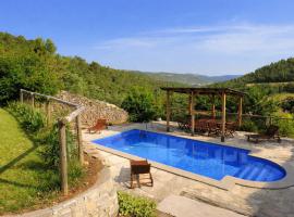 Casa con piscina y vistas a montaña - Cal Solsona, Hotel in La Baronia de Rialb