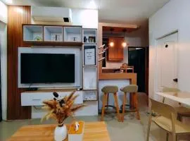 Maison Five - Centralized AC, infront of Ynares