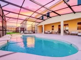 Spacious King Room in Villa with shared bath-Pool-SPA-Club-near Disney