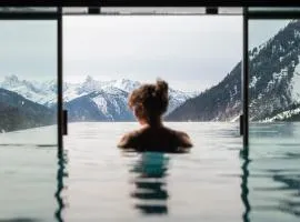 Wohlfühlhotel Hubertushof am Arlberg - Ski-In & Ski-Out - Sky Pool