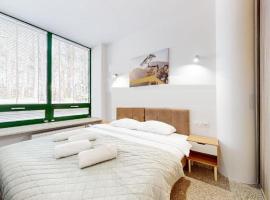 Azyl SPOKOJU nad Narwią z dużym tarasem, hotel a Serock