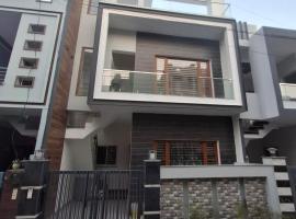 Palam Villa โรงแรมในKharar