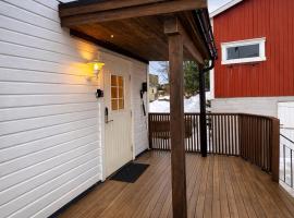 KB Reinholmen house, hotel v mestu Ballstad