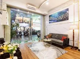 Boutique KAS Elegant Saigon