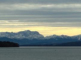 Cosy Apartment near Ammersee, Hotel in Windach
