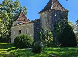 Maison de charme avec piscine dans le Gers