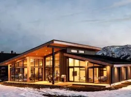 Bright & spacious family villa on the south coast