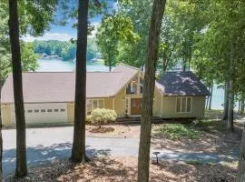Pappy's Place - Lakefront home with private dock