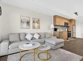 Pool Table Gym 5 min Rogers Place 32nd Floor