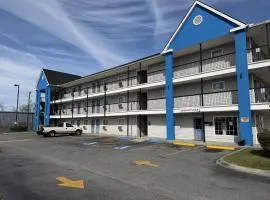 Studio Lodge of Savannah