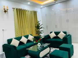 Green house 3bhk luxurious at Gomti nagar, hotel a Lucknow