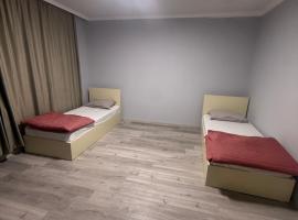 Rova Home & Hostel, hotel a Baku