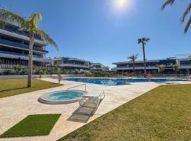Stunning Apartment In Torrevieja