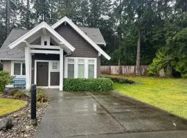 Qualicum Landing Family Home