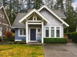 Qualicum Landing Coastal Cottage