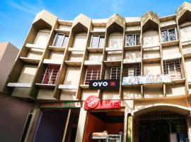 Hotel O Grand Hotel And Lodge – hotel w mieście Hajdarabad